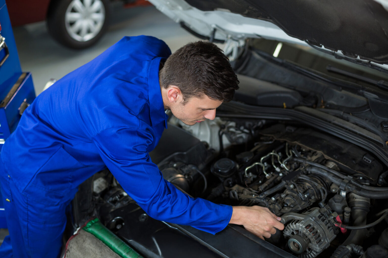 Why Professional Car Boost Services Are Better Than DIY Jump Starts